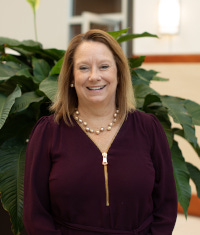 Headshot of Beth Rhinehart