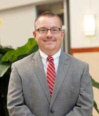 Headshot of Dr. Dennis Carter